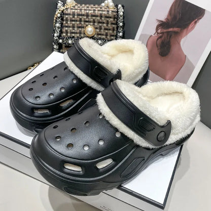 Unisex shoes or slippers with padding