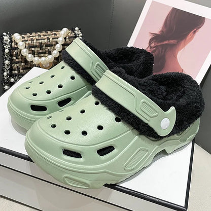 Unisex shoes or slippers with padding